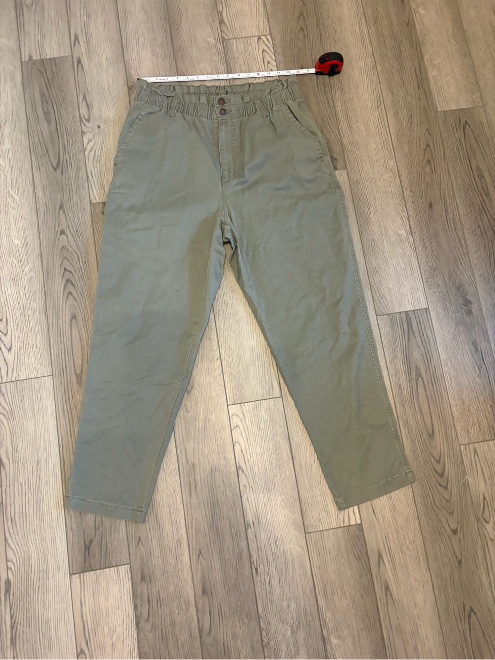 Universal Thread Olive Green Elastic Waist Tapered Chinos